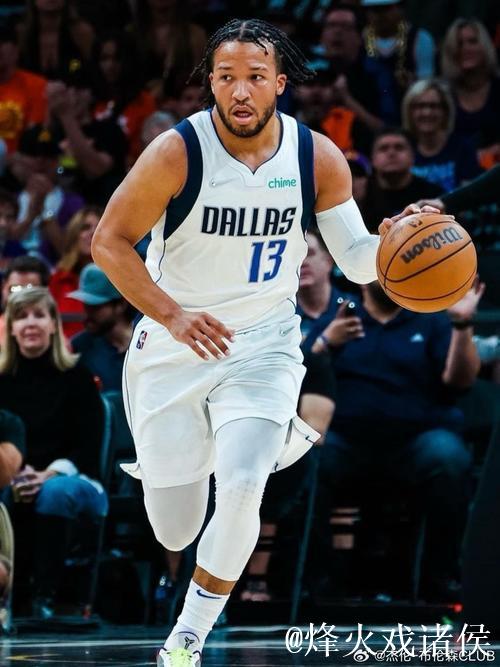 布伦森谈文班:必须把他从篮下引开,他的内线防守非常出色 布伦森谈文班:必须把他从篮下引开,他的内线防守非常出色