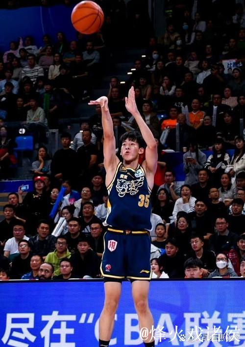 弃用张皓嘉！广东队客战浙江祭出“新王牌”，张昊与杜润旺都不打