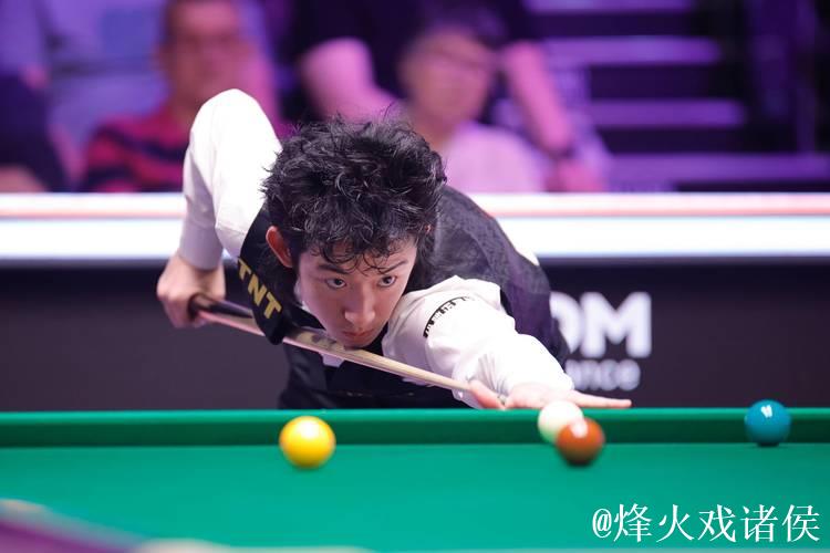 吴宜泽1-6不敌罗伯逊 无缘斯诺克英锦赛八强 吴宜泽1-6不敌罗伯逊 无缘斯诺克英锦赛八强